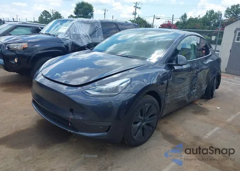 2025 Tesla Model Y Long Range Dual Motor All-Wheel Drive from USA, damaged, VIN 7SAYGDED8SA375687